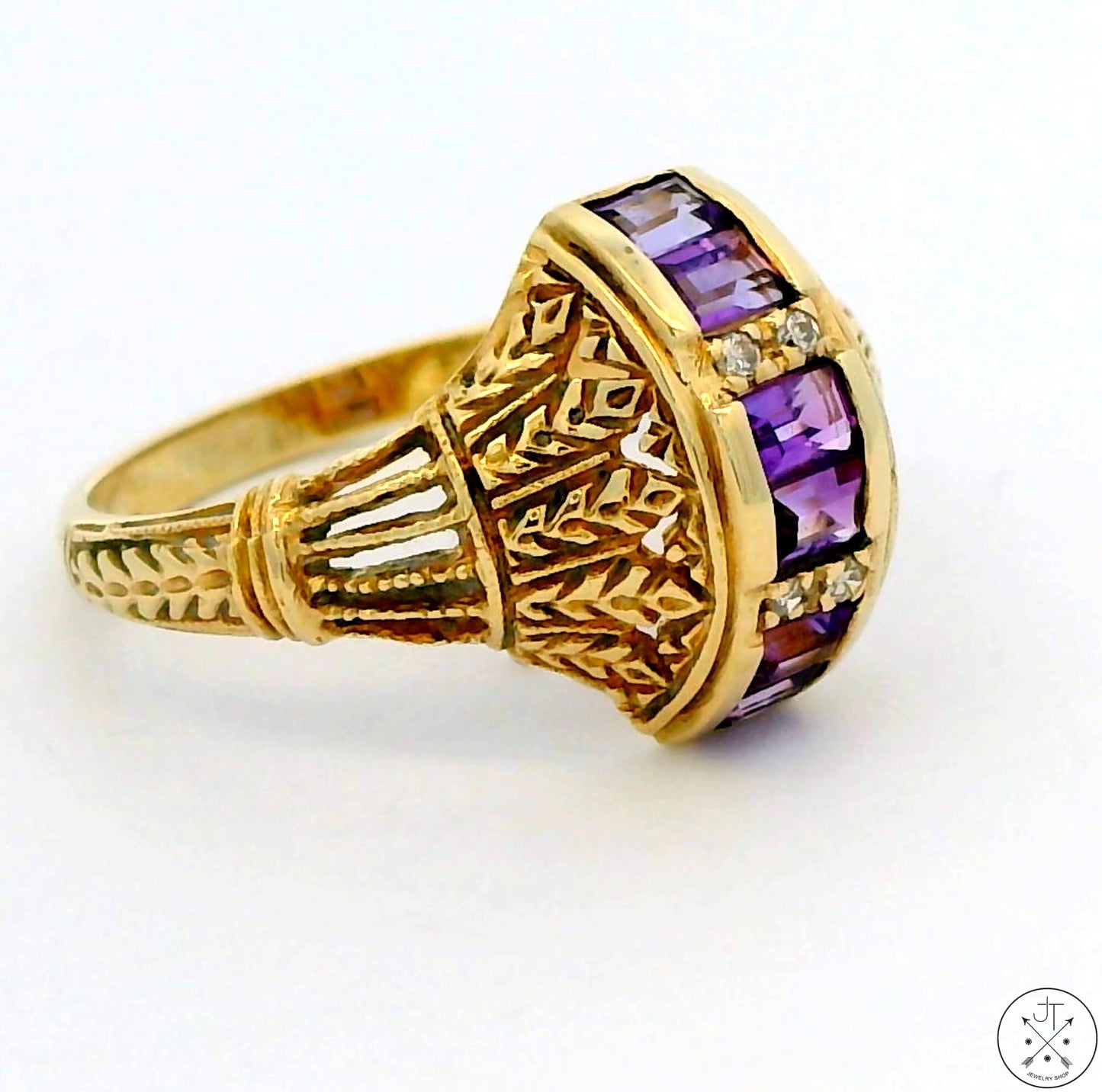 Vintage 14k Yellow Gold Filigree Domed Ring with Amethyst and Diamond Size 6.5