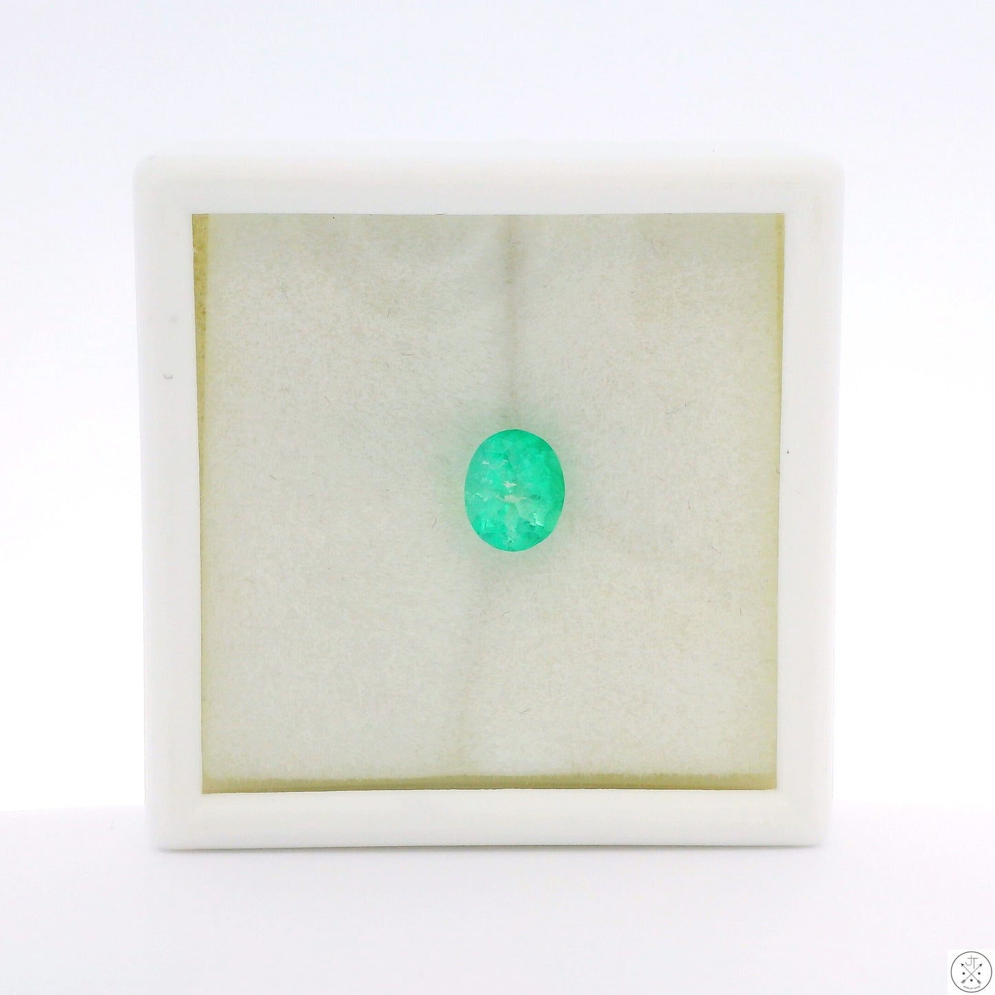 .76 carat Natural Colombian Emerald 6.5 x 5.3 mm Oval Faceted Gemstone Loose