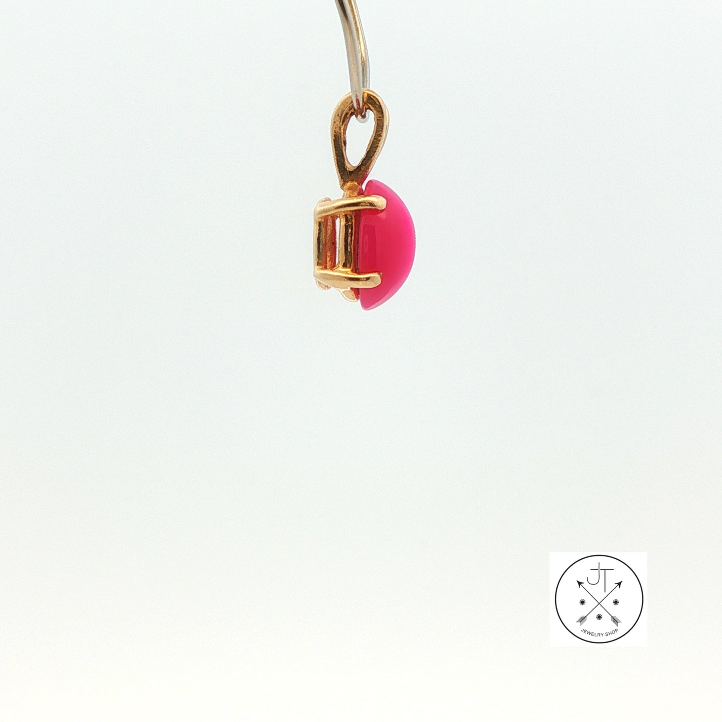 Vintage 14k Yellow Gold Solitaire Drop Pendant with Lindy Star Ruby