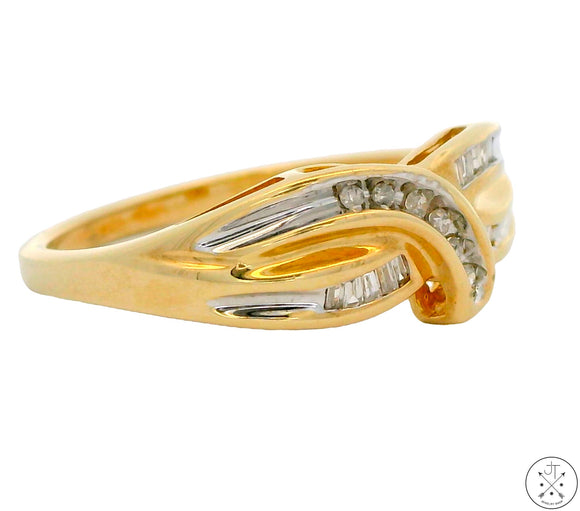 10k Yellow Gold Band with Diamonds Size 7.25