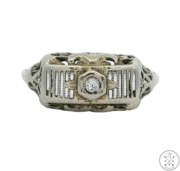 14k White Gold Filigree Ring with Diamond Size 6.25