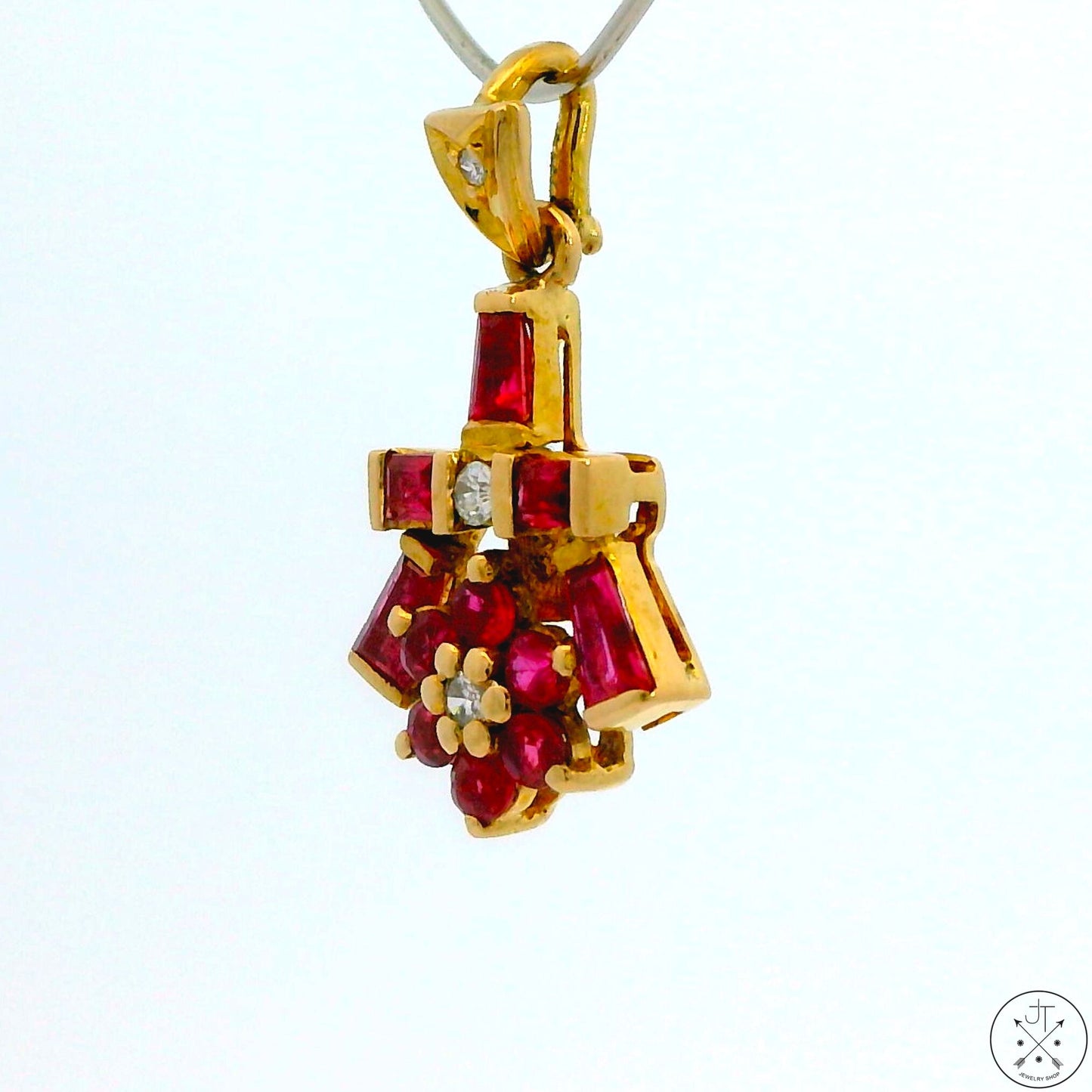 Vintage 18k Yellow Gold Pendant with Spinel and Diamond