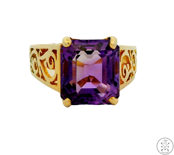 Vintage 14k Yellow Gold Solitaire Ring with Amethyst Size 7.5