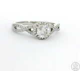 14k White Gold Engagement Ring with 1 ctw Diamonds Size 9