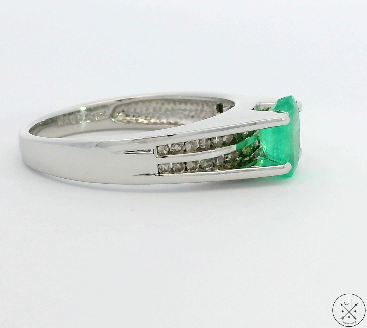 Custom New 10k White Gold Ring Natural Emerald and Diamonds Size 8 Solitaire