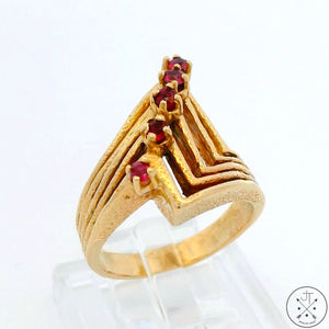 1970s Style 14k Yellow Gold Ring with Pink Sapphires Size 5.75