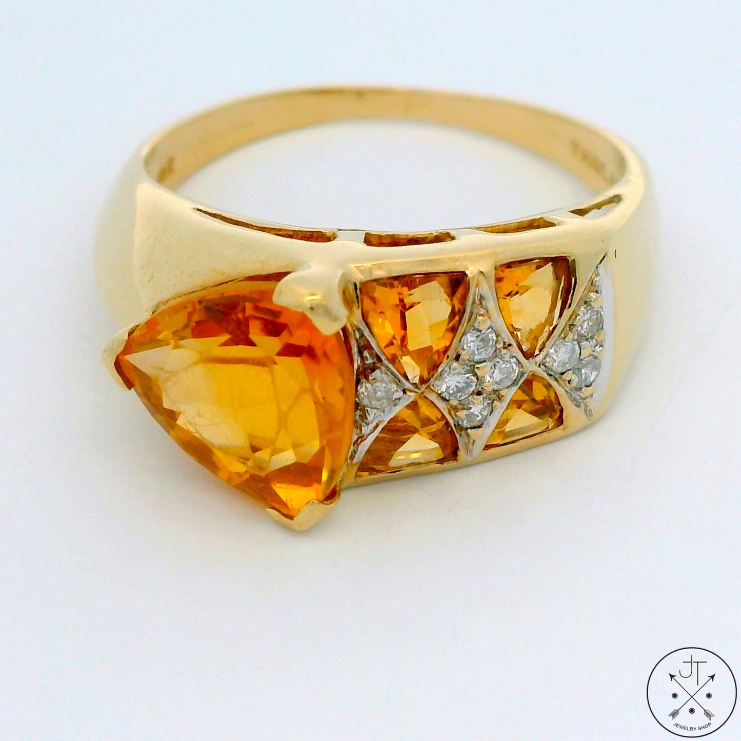 Contemporary Style 10k Yellow Gold Ring with Citrine and Diamond Size 9.5