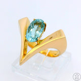 Vintage 14k Yellow Gold V Ring with Aquamarine Size 7.25 Contemporary