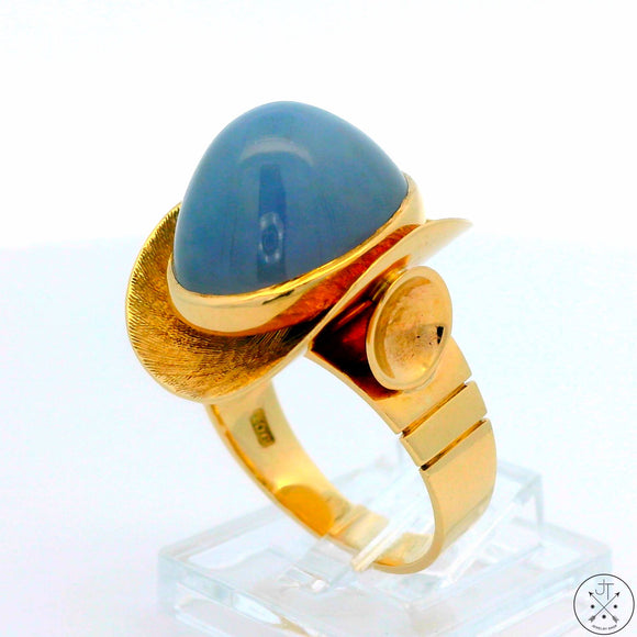 Vintage 14k Yellow Gold Custom Ring with Blue Chalcedony Size 7.5 Domed