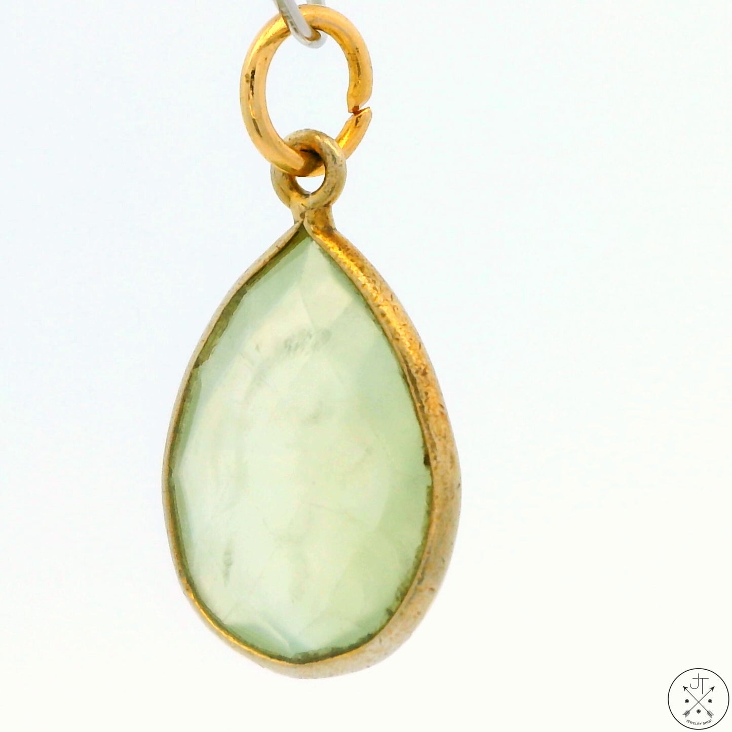 New Sterling Silver Pendant with Teardrop Green Quartz 1.8 gram Gold tone