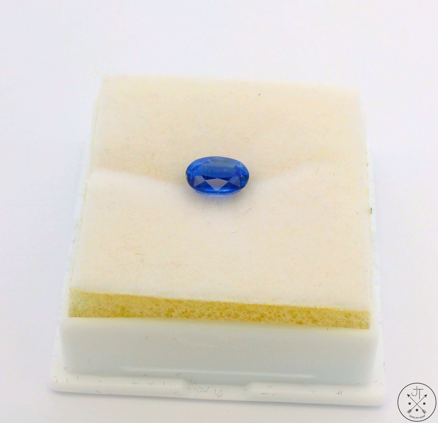 1.16 Carat Natural Blue Kyanite 7x5 mm Oval Faceted Gemstone Certified