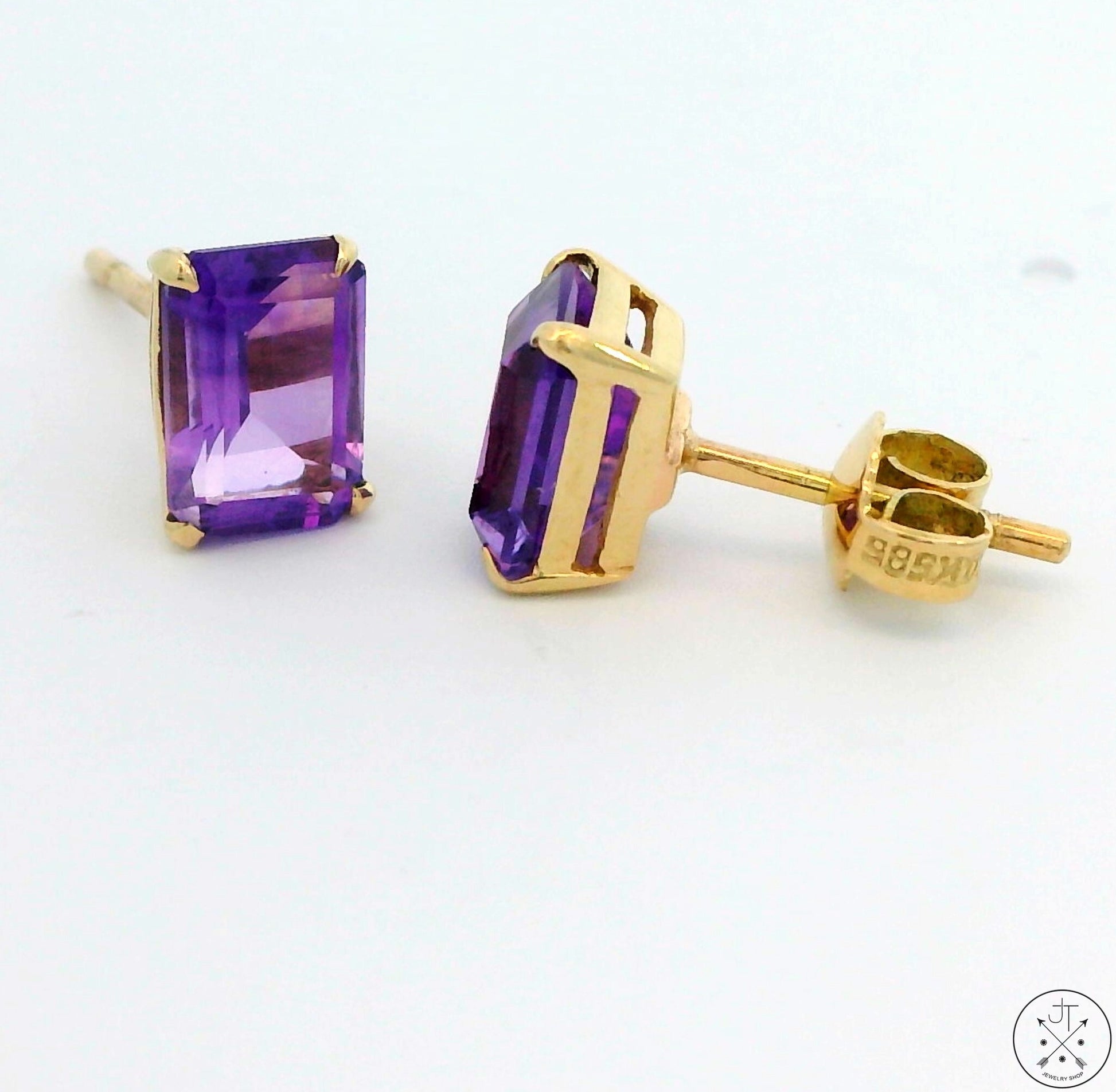 Vintage 14k Yellow Gold Stud Earrings with 2 ctw Natural Amethyst