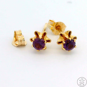 Vintage 14k Yellow Gold Flower Stud Earrings with Amethyst