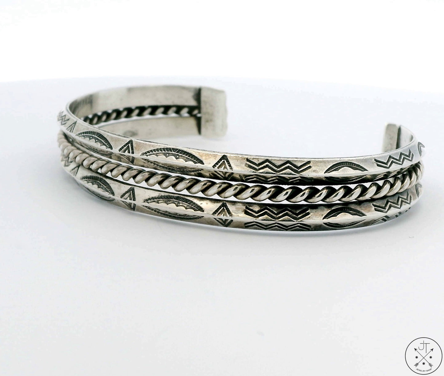 Vintage Navajo Sterling Silver Cuff Bracelet 6.8 Inch Bell Trading Carinated