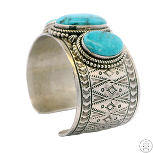 Vintage Navajo Sterling Silver 1.5 in Wide Cuff Bracelet Bisbee Turquoise 7.5 Inch Signed