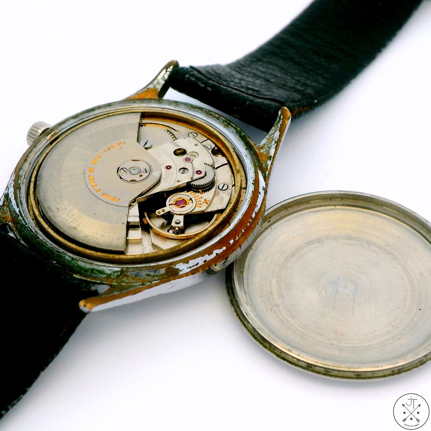 Vintage Chevron 33 mm Swiss 25 Jewel Automatic Waterproof Watch Runs