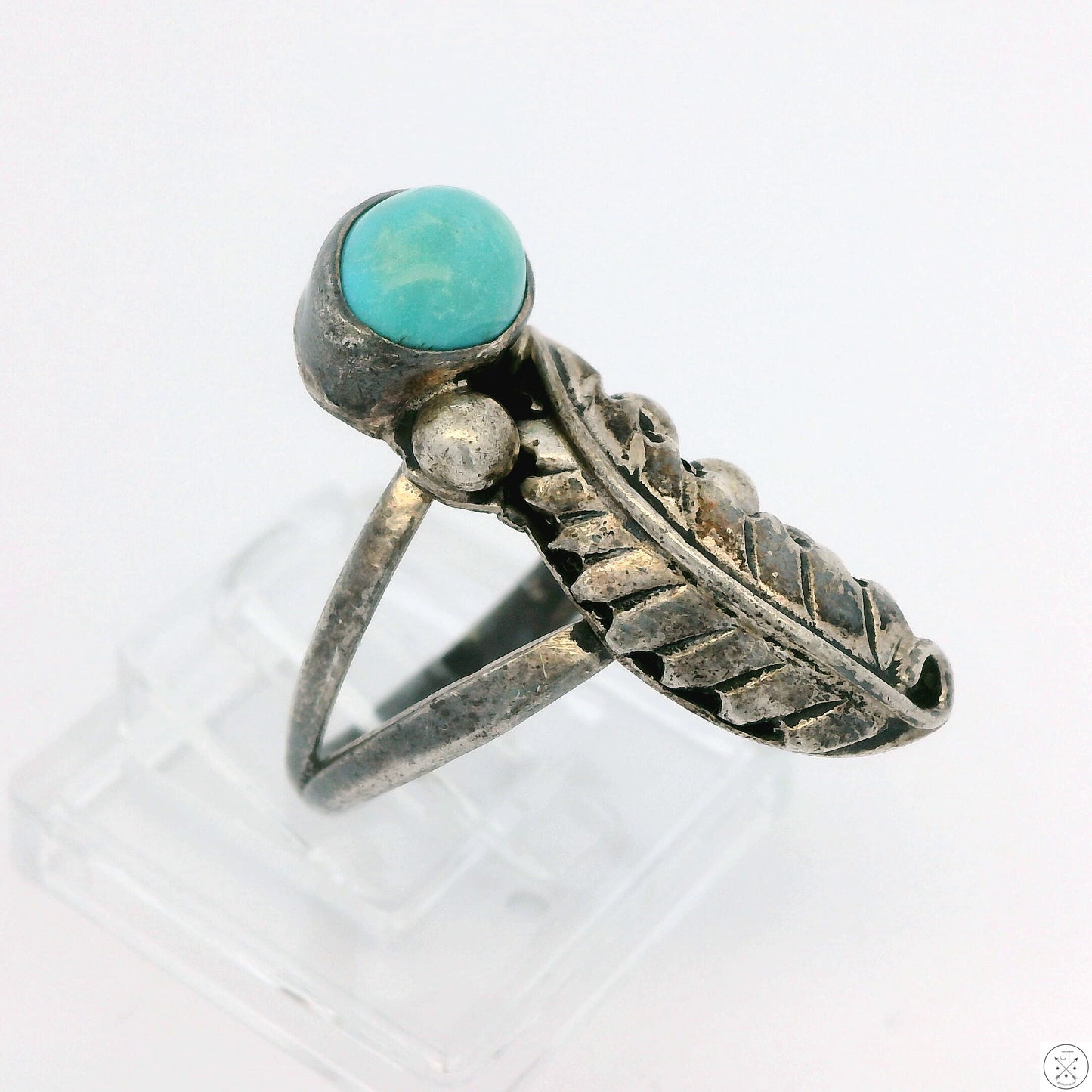 Vintage Sterling Silver Ring with Turquoise Size 4 Leaves