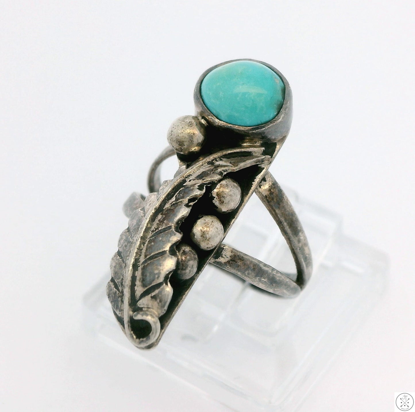 Vintage Sterling Silver Ring with Turquoise Size 4 Leaves