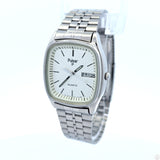 Vintage Pulsar 32 mm Watch Day Date Y148-503L 7.75 inch Stainless Steel Quartz