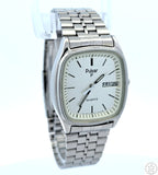 Vintage Pulsar 32 mm Watch Day Date Y148-503L 7.75 inch Stainless Steel Quartz