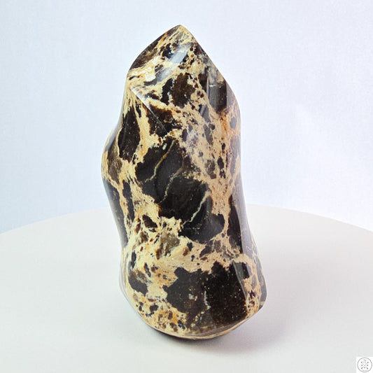 New 610 gram 5 1/4 inch Natural Black Opal Flame 1.35 lb