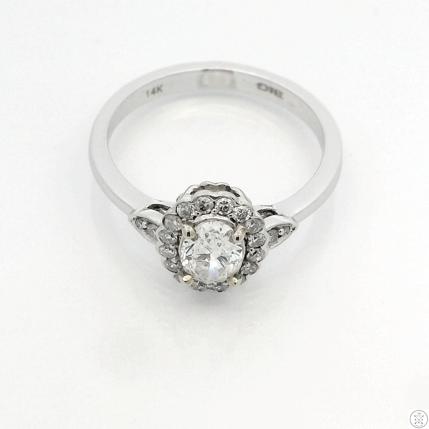 14k White Gold Halo Ring with .70 ctw Natural Diamonds Size 6.75 Oval