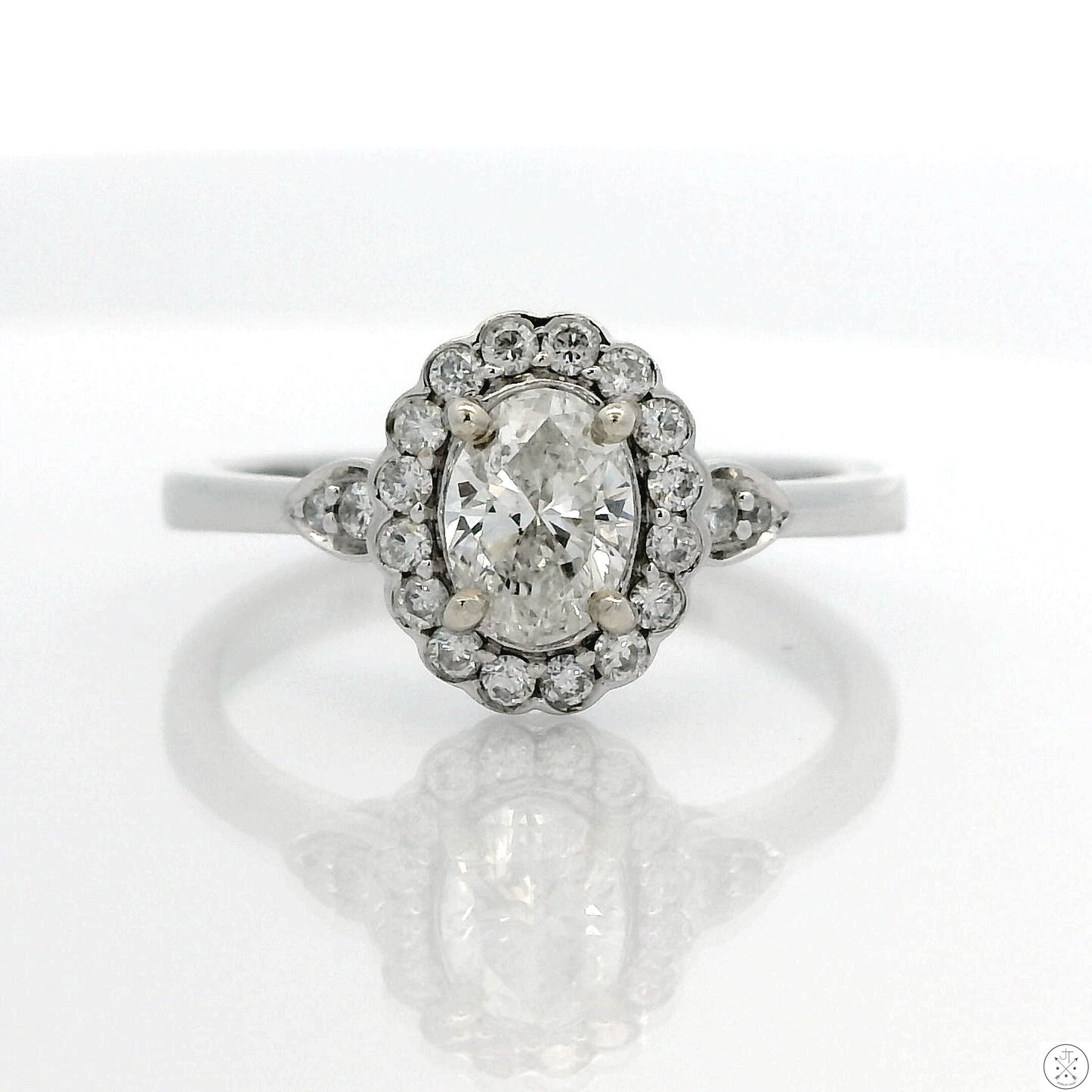 14k White Gold Halo Ring with .70 ctw Natural Diamonds Size 6.75 Oval