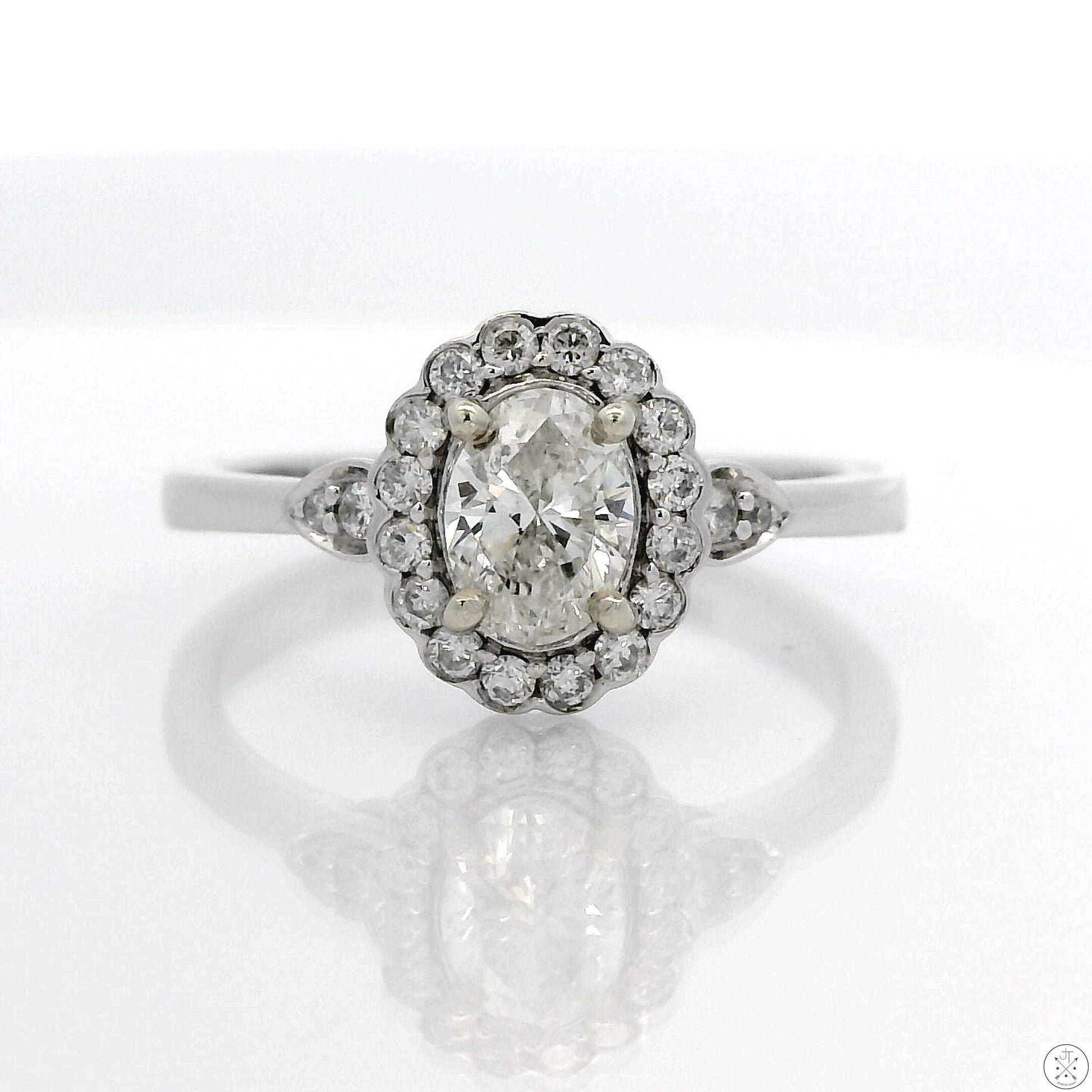 14k White Gold Halo Ring with .70 ctw Natural Diamonds Size 6.75 Oval