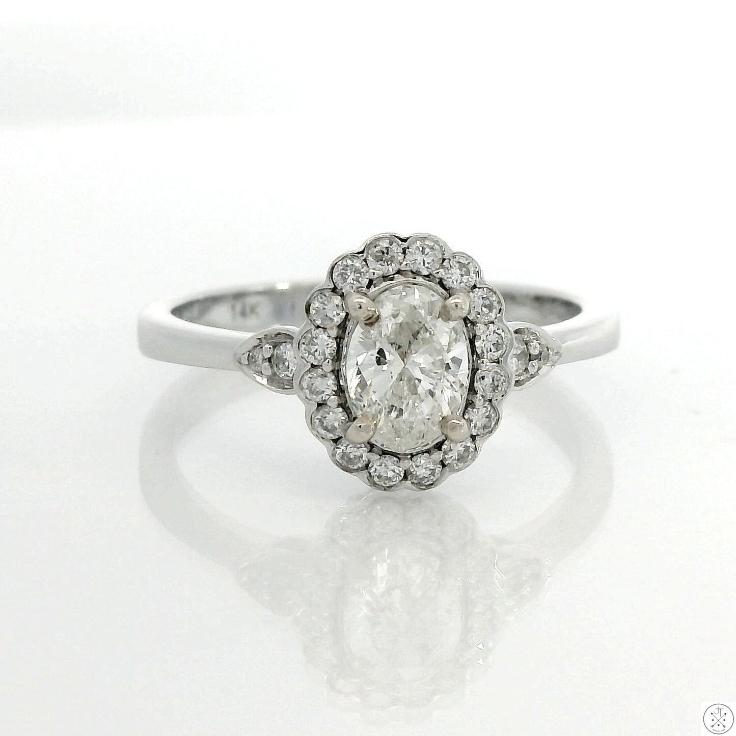 14k White Gold Halo Ring with .70 ctw Natural Diamonds Size 6.75 Oval