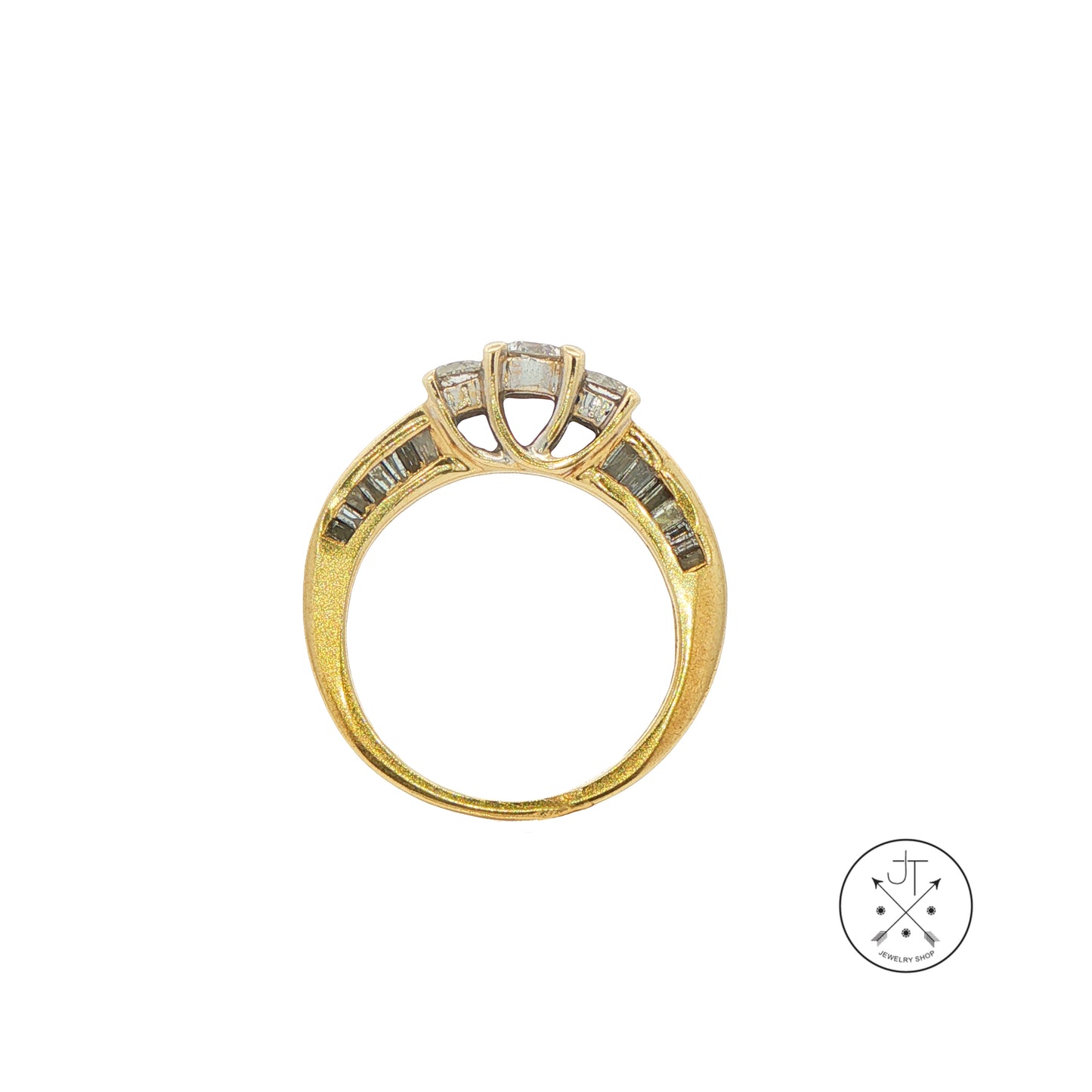 Vintage 10k Yellow Gold Ring with 1.40 ctw natural Diamonds Size 5.5 Three Stone Band