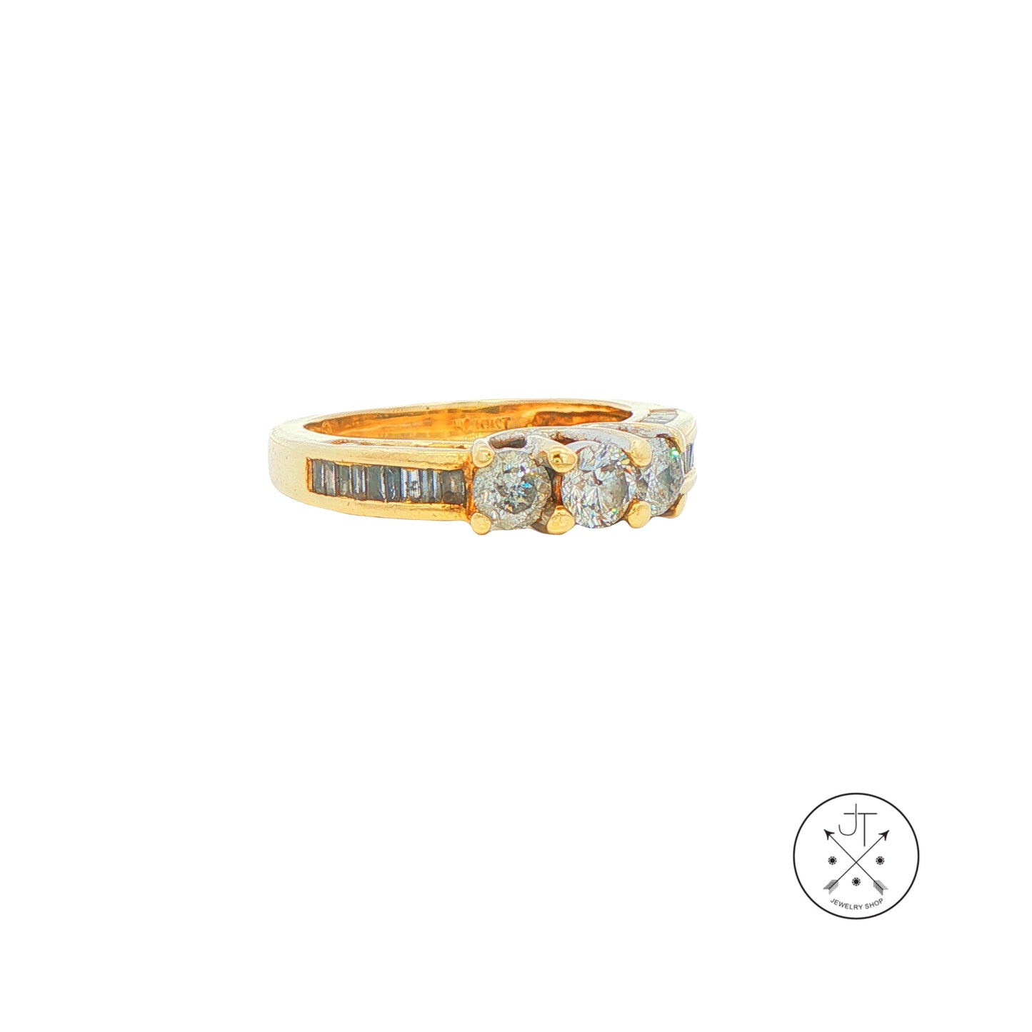 Vintage 10k Yellow Gold Ring with 1.40 ctw natural Diamonds Size 5.5 Three Stone Band