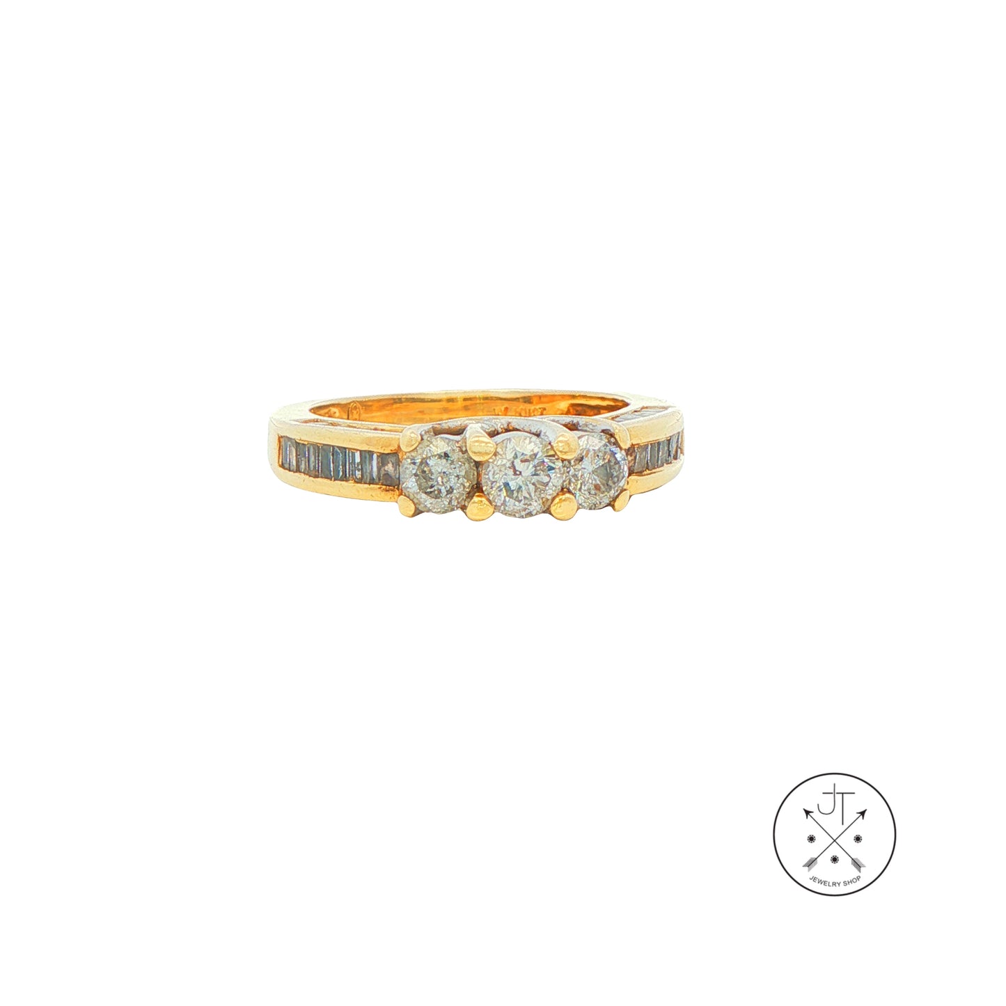 Vintage 10k Yellow Gold Ring with 1.40 ctw natural Diamonds Size 5.5 Three Stone Band