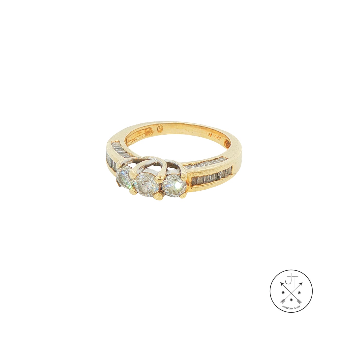 Vintage 10k Yellow Gold Ring with 1.40 ctw natural Diamonds Size 5.5 Three Stone Band