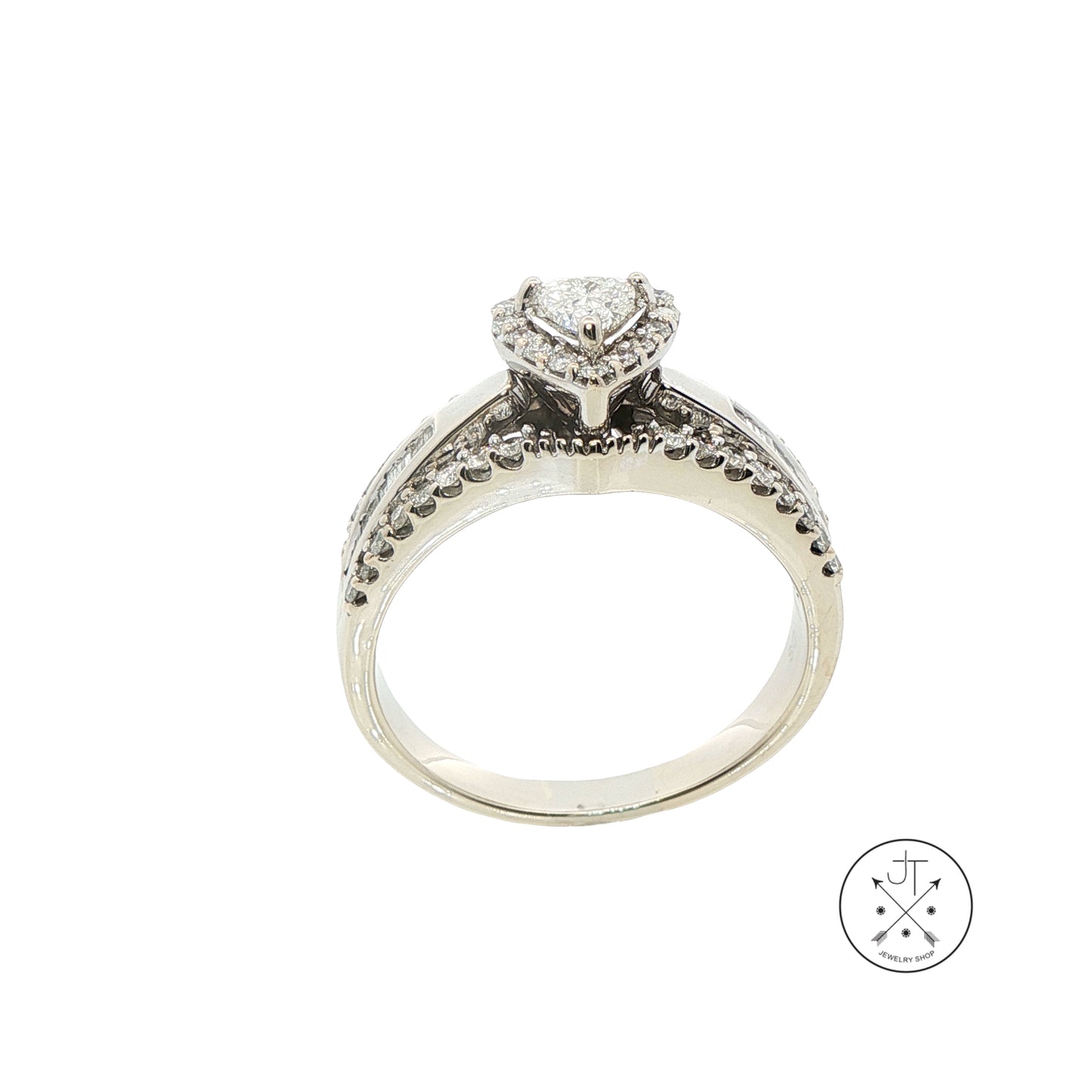 14k White Gold Solitaire Ring with Accents .7 ctw Natural Diamonds Size 9.5 Heart Halo