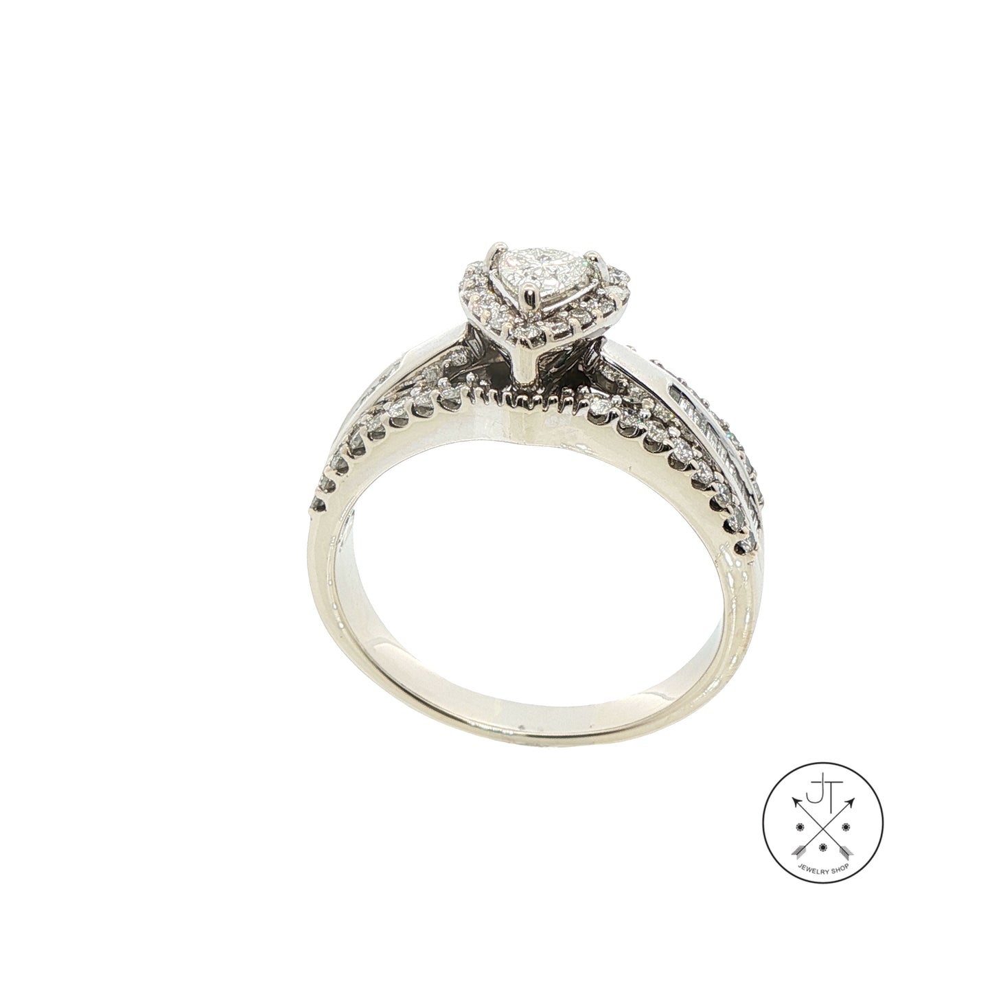 14k White Gold Solitaire Ring with Accents .7 ctw Natural Diamonds Size 9.5 Heart Halo