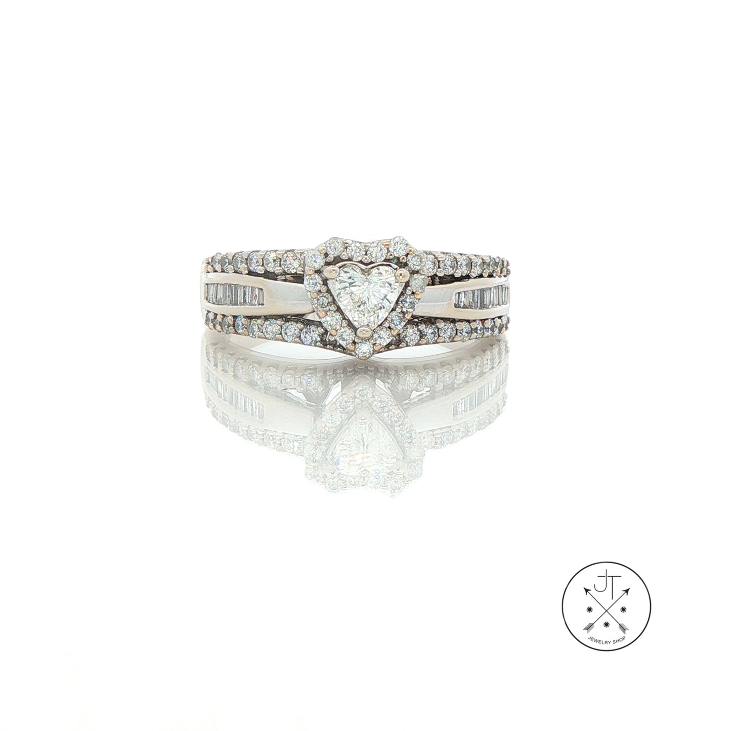 14k White Gold Solitaire Ring with Accents .7 ctw Natural Diamonds Size 9.5 Heart Halo