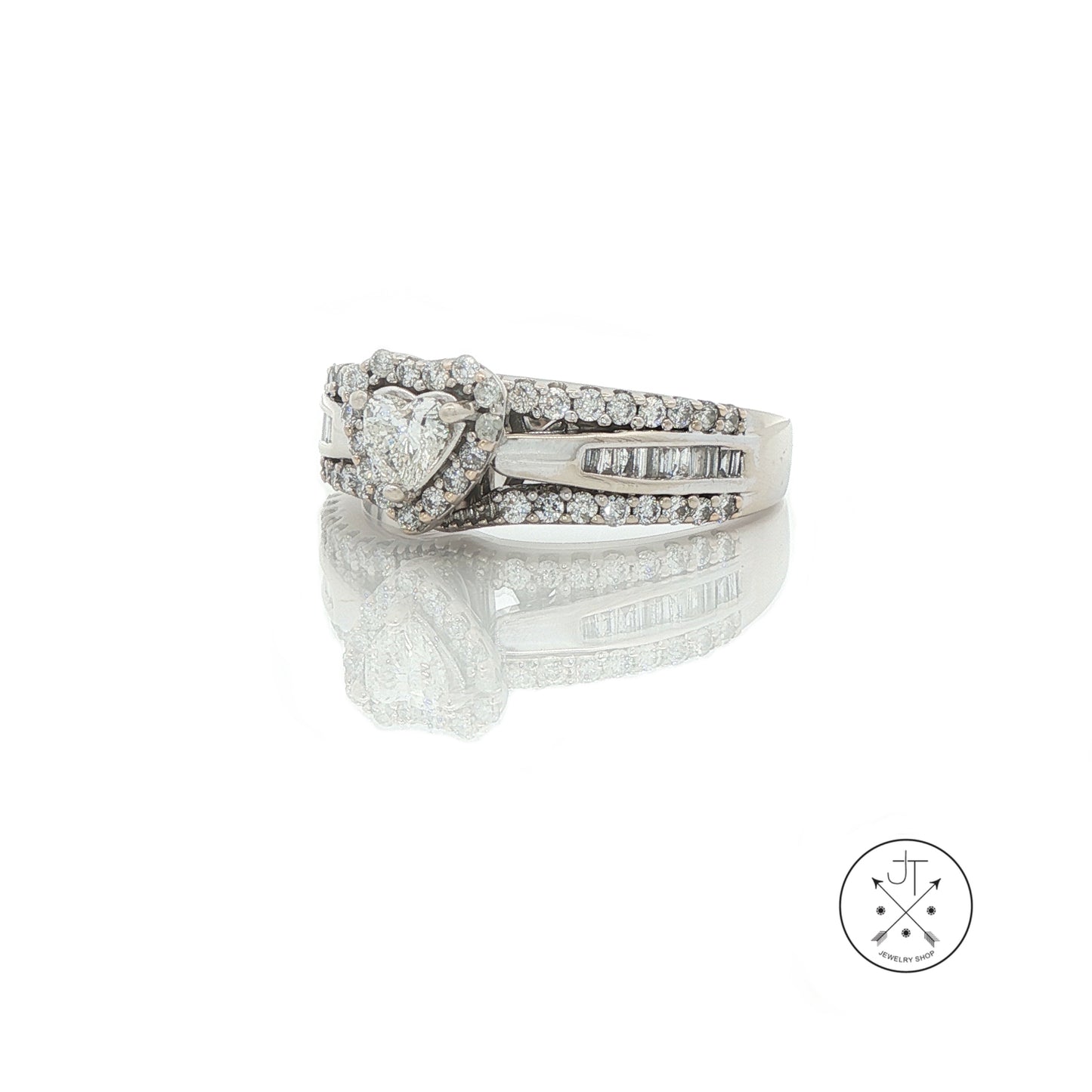 14k White Gold Solitaire Ring with Accents .7 ctw Natural Diamonds Size 9.5 Heart Halo