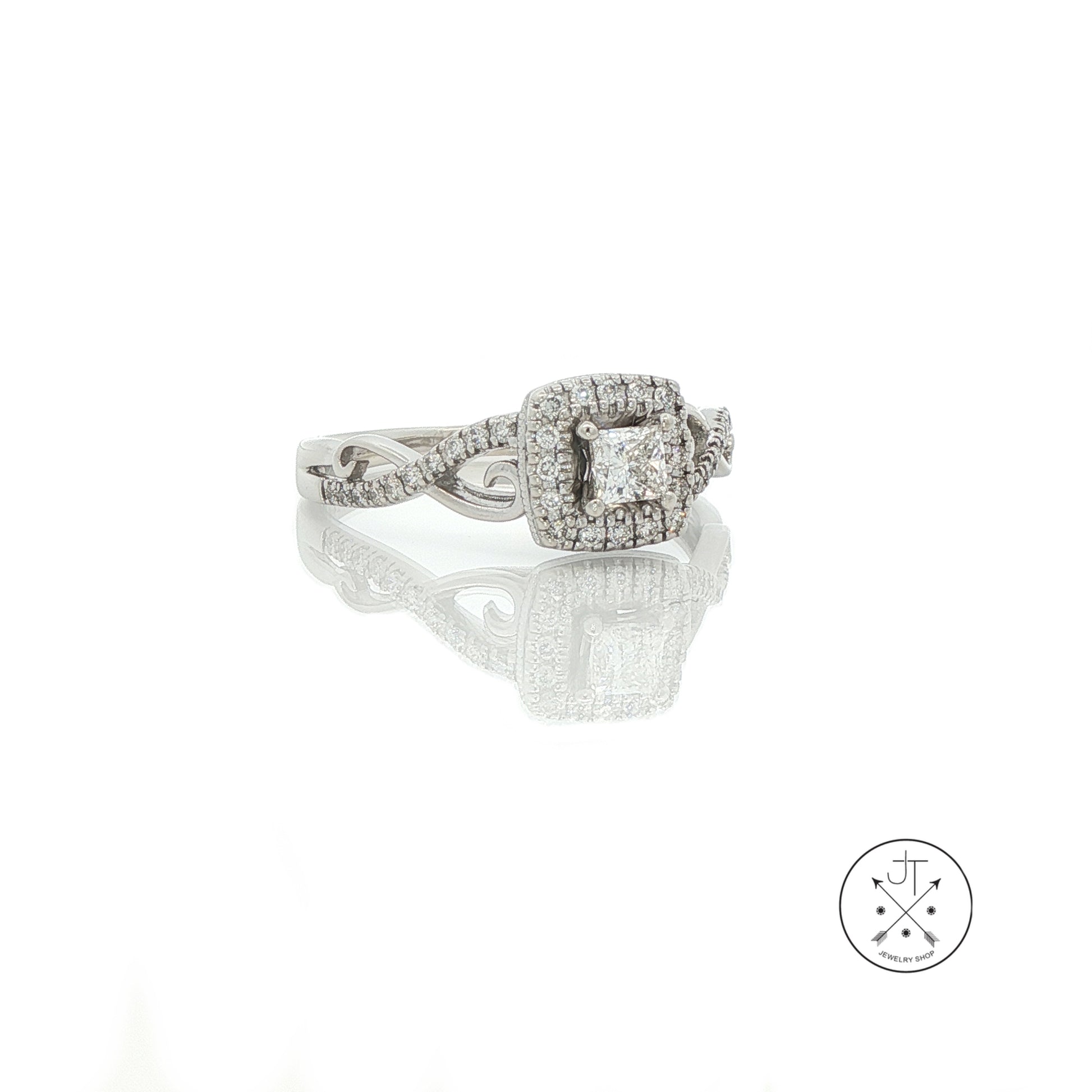 10k White Gold Solitaire Ring with Accents .4 ctw Natural Diamonds Size 8 Halo Infinity
