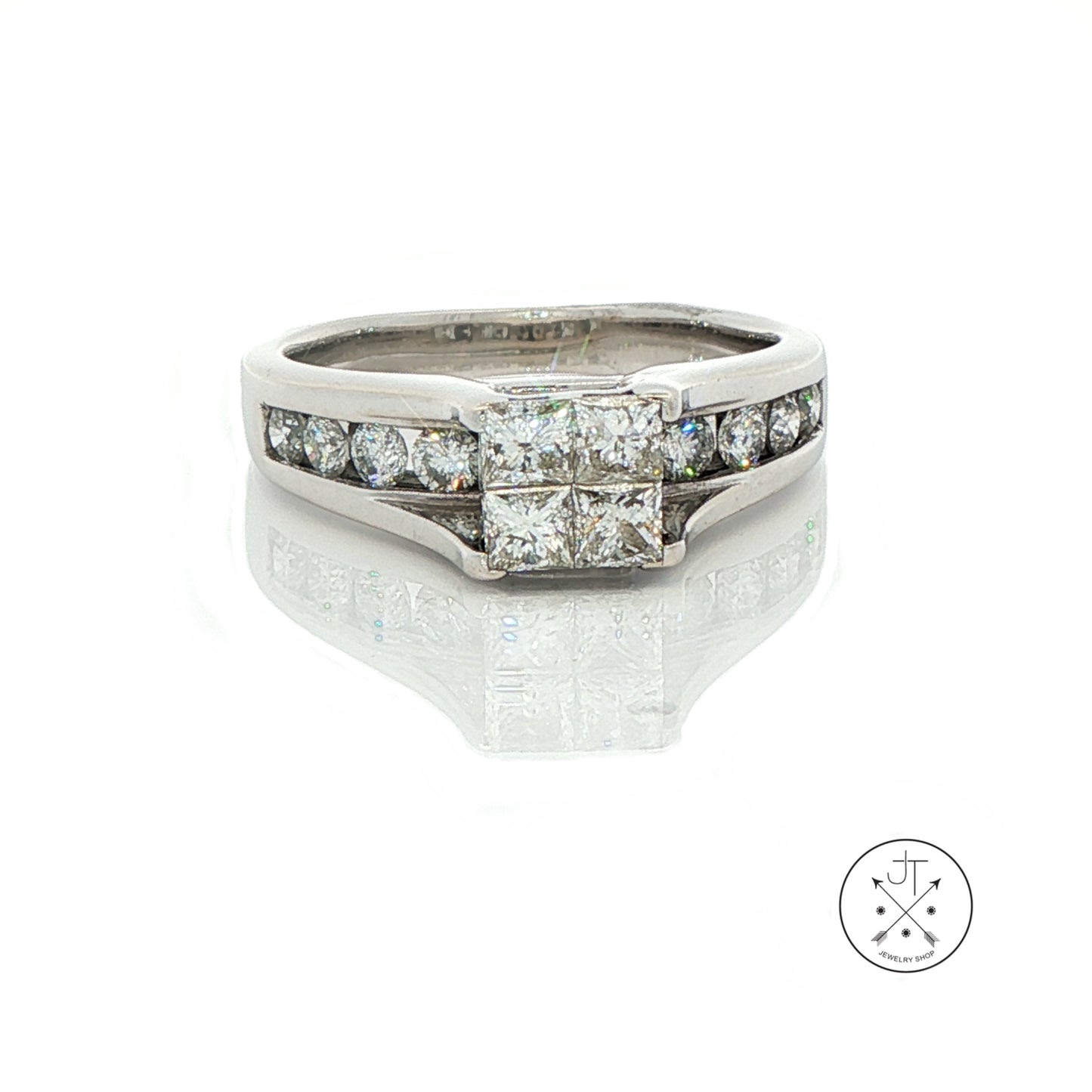 14k White Gold Engagement Ring with 1.4 ctw Diamonds Size 8 Invisible Set