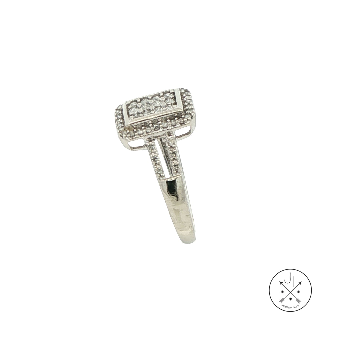 Vintage 10k White Gold Ring with .30 ctw Natural Diamonds Size 7