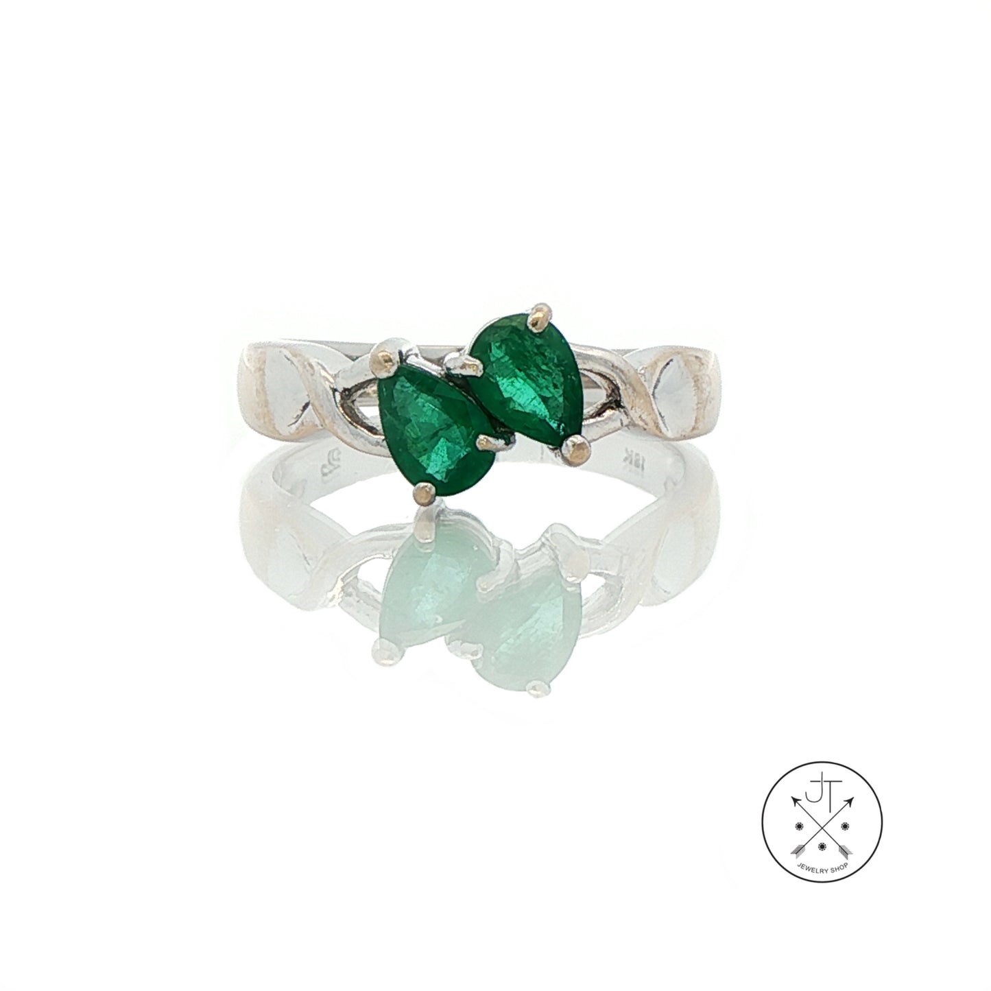 Vintage 18k White Gold Ring with Natural Emerald Pear Size 7