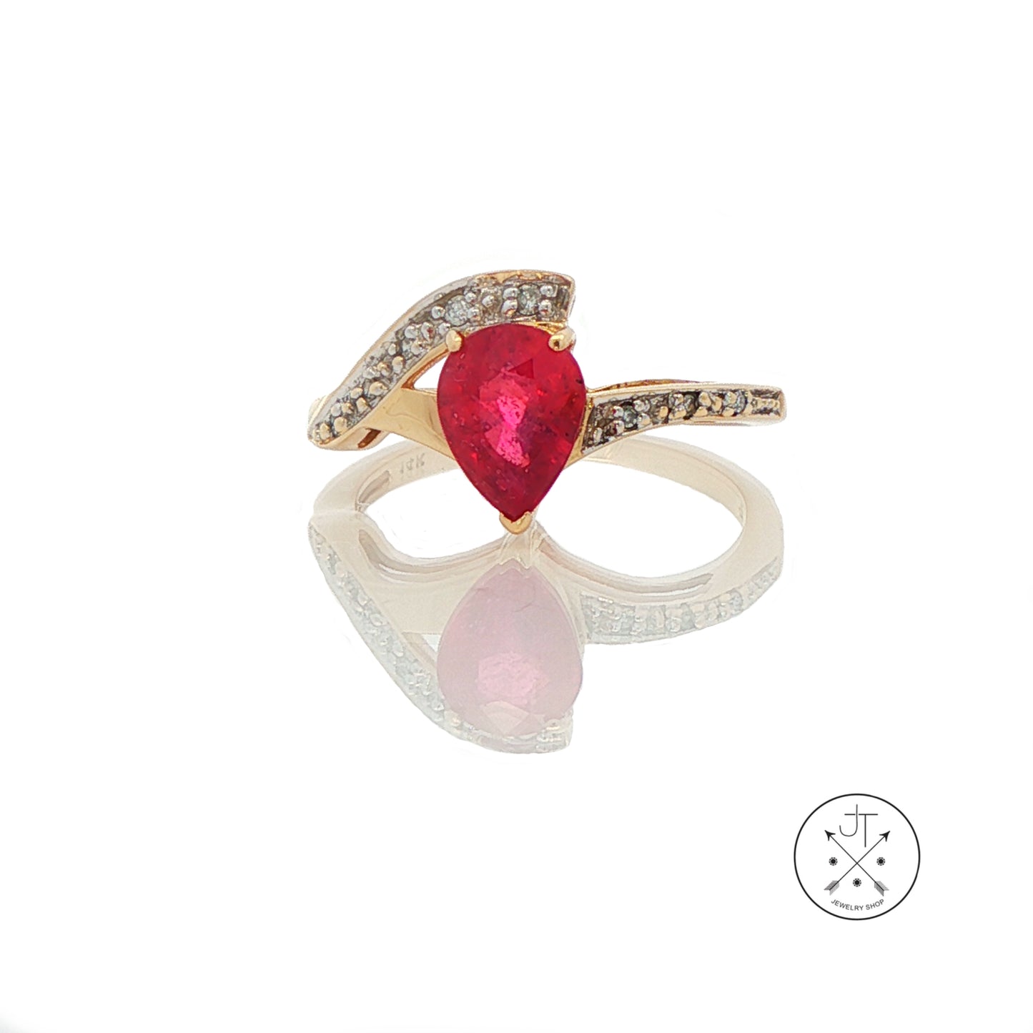 14k Yellow Gold Ring with Natural Ruby and Diamonds Size 7 Nearly New July Birthstone