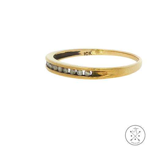 Vintage 10k Yellow Gold Ring with .08 ctw natural Diamonds Size 7.5 Thin Stackable