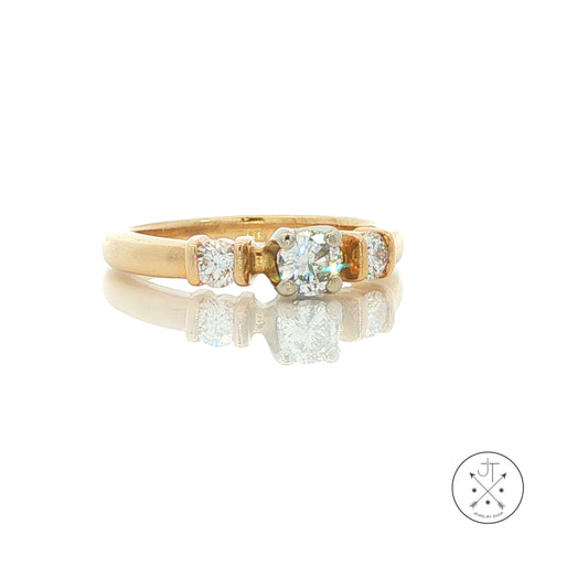 Vintage 14k Yellow Gold Ring with .36 ctw natural Diamonds Size 4.5 Three Stone Ring