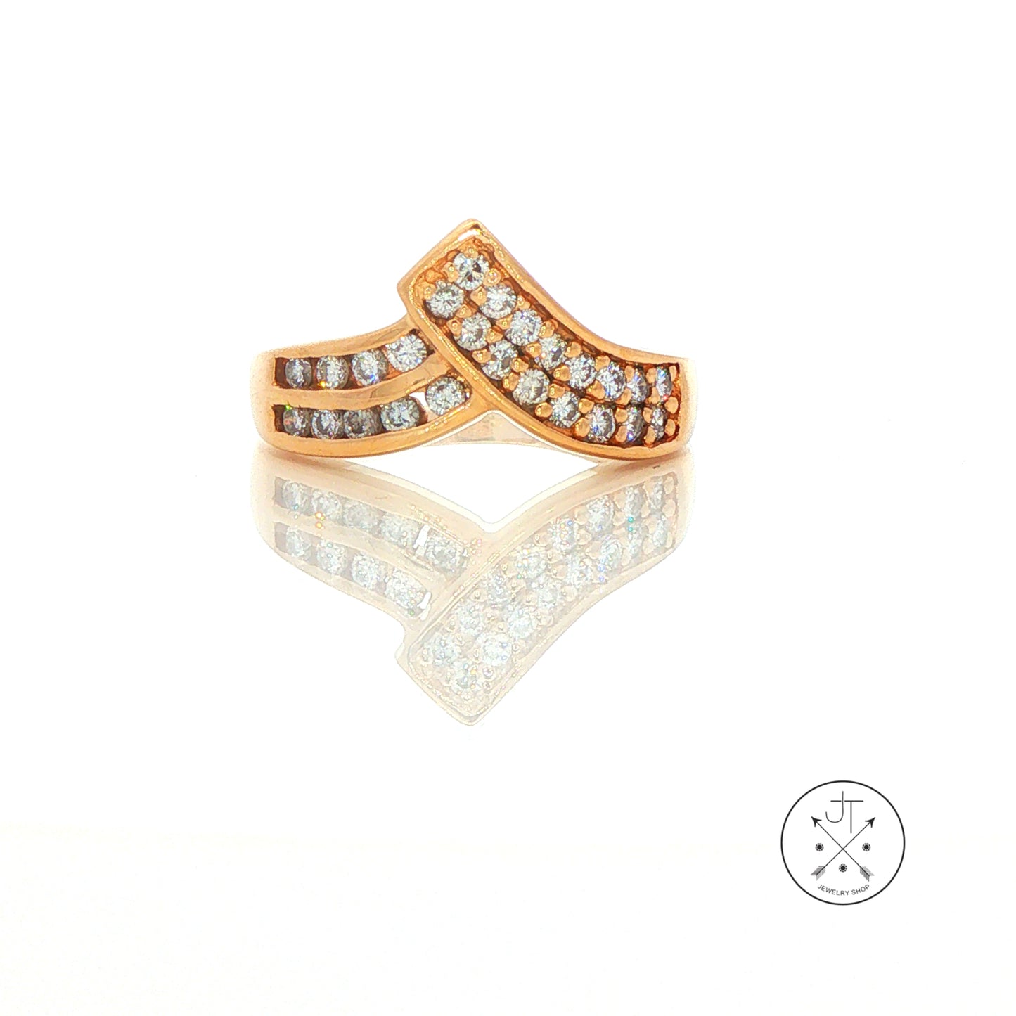 Vintage 14k Yellow Gold V Band with .37 ctw Natural Diamonds Size 4.5 Stackable