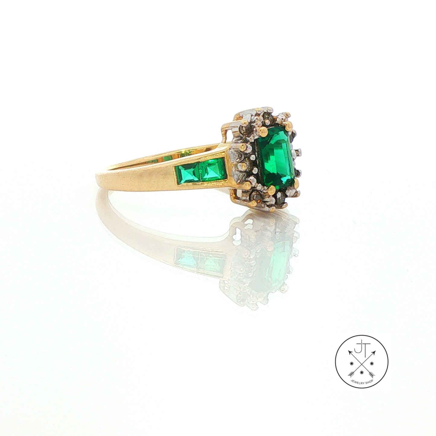 Vintage 10k Yellow Gold Ring with Natural Zambian Emeralds and Diamonds Size 7.25