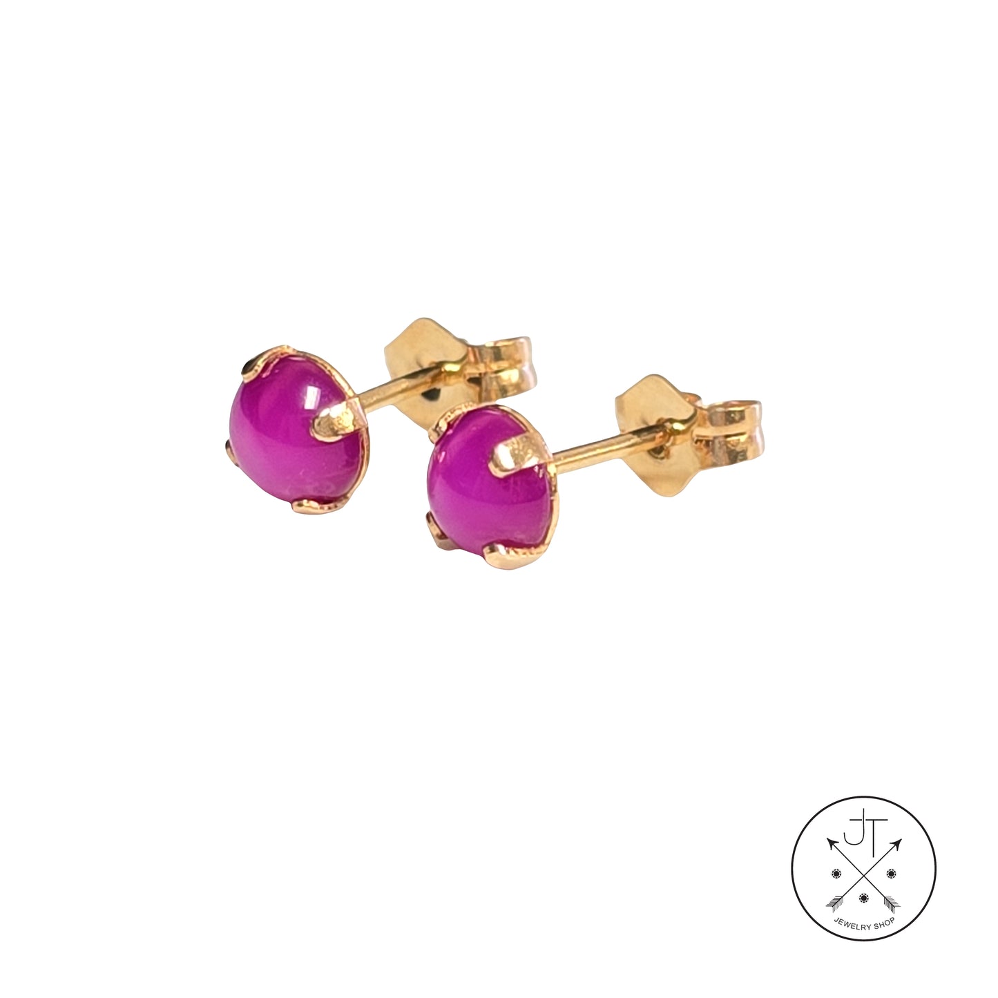 Vintage 14k Yellow Gold Stud Earrings with 5 mm Lindy Star Ruby