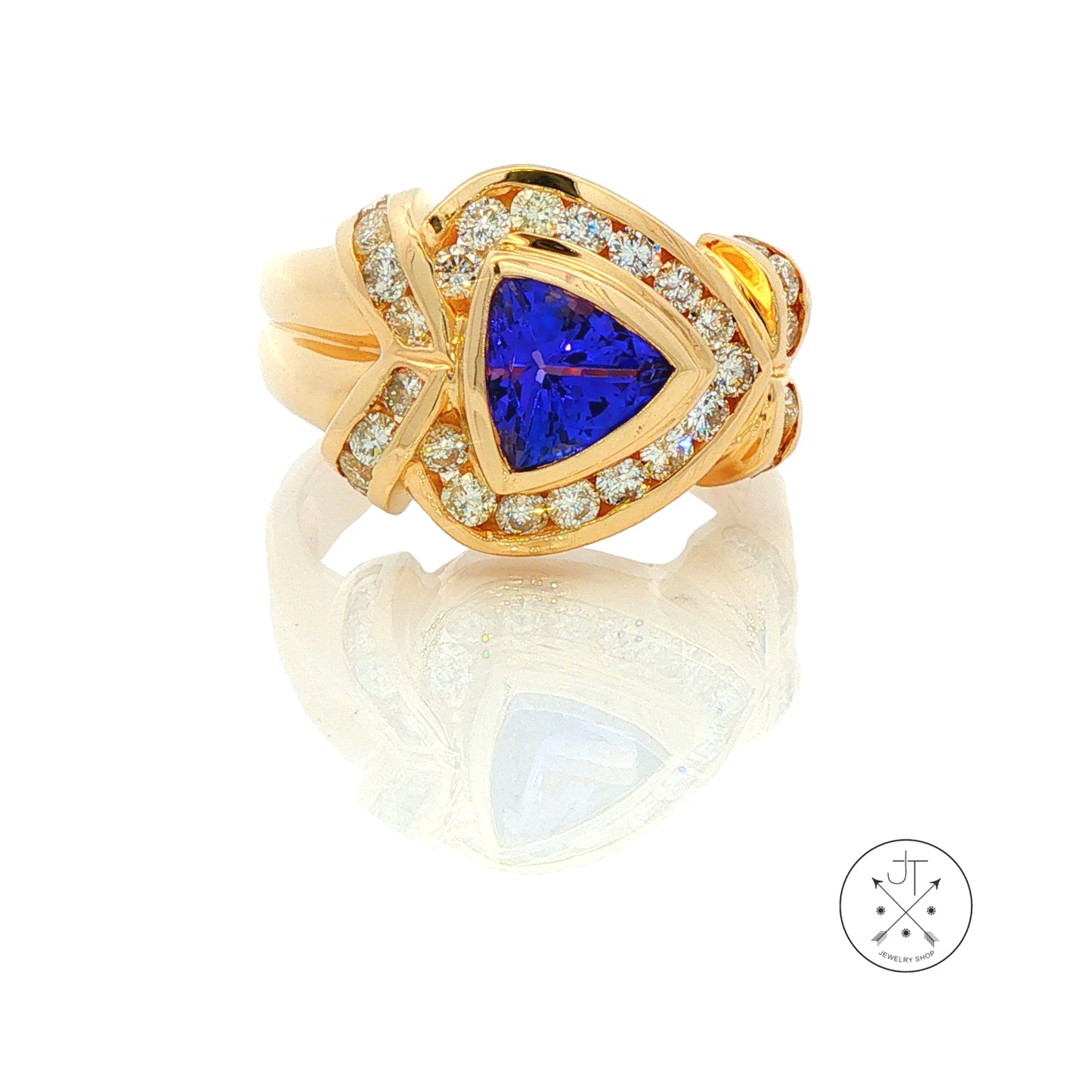 Vintage 14k Yellow Gold Statement Ring Natural Tanzanite and Diamonds Size 8.25