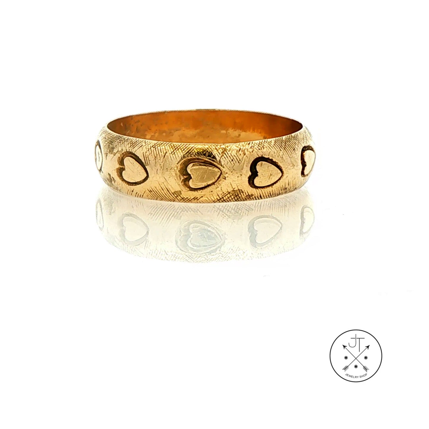 Vintage 14k Yellow Gold 5.4 mm Wedding Band Size 7.75 Hearts