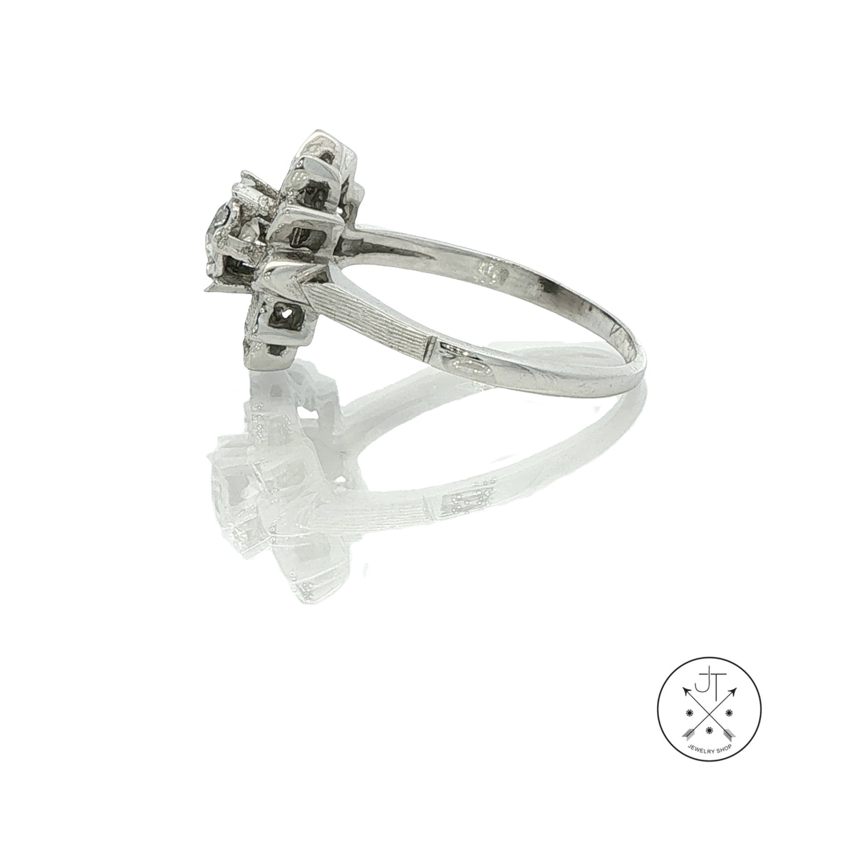 Vintage 14k White Gold Flower Ring with .62 ctw Old Cut Diamonds Size 8.75 Mine Cut